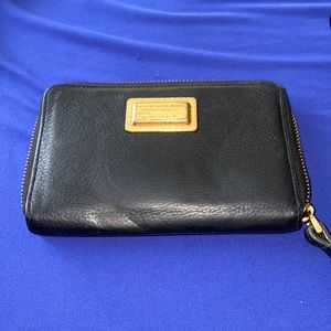 Black Marc Jacobs clutch
